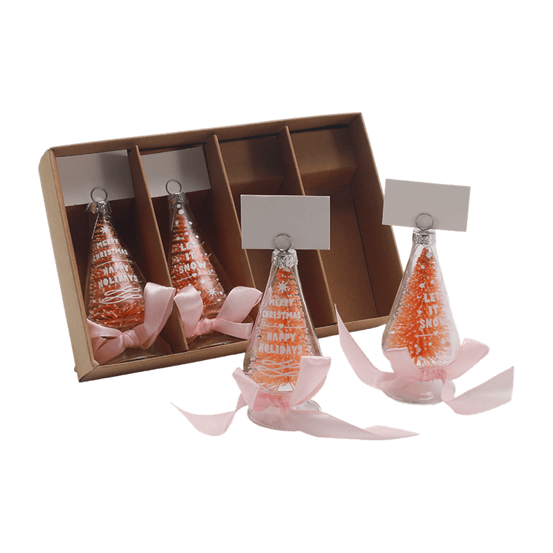 Håndblåst julepynt i glass