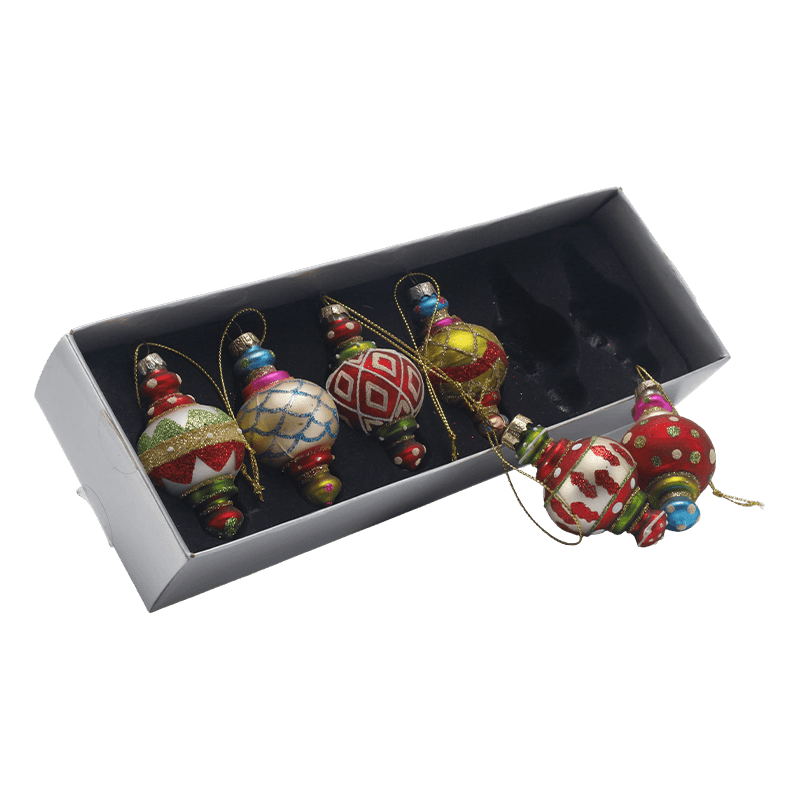 Håndblåst julepynt i glass